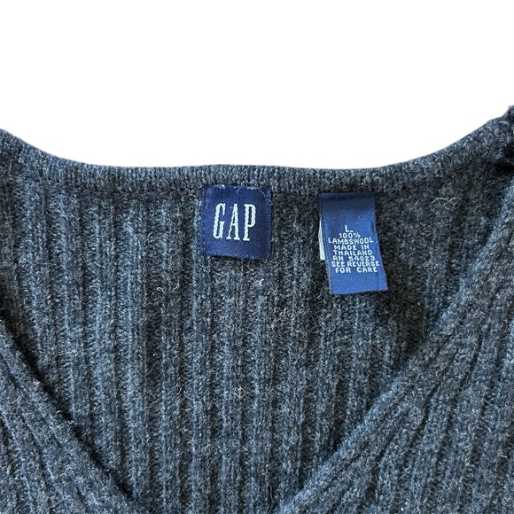 GAP Womens VTG Charcoal Gray Wool Ribbed V-Neck Sweater Sz L Capsule Minimalist - Picture 5 of 6
